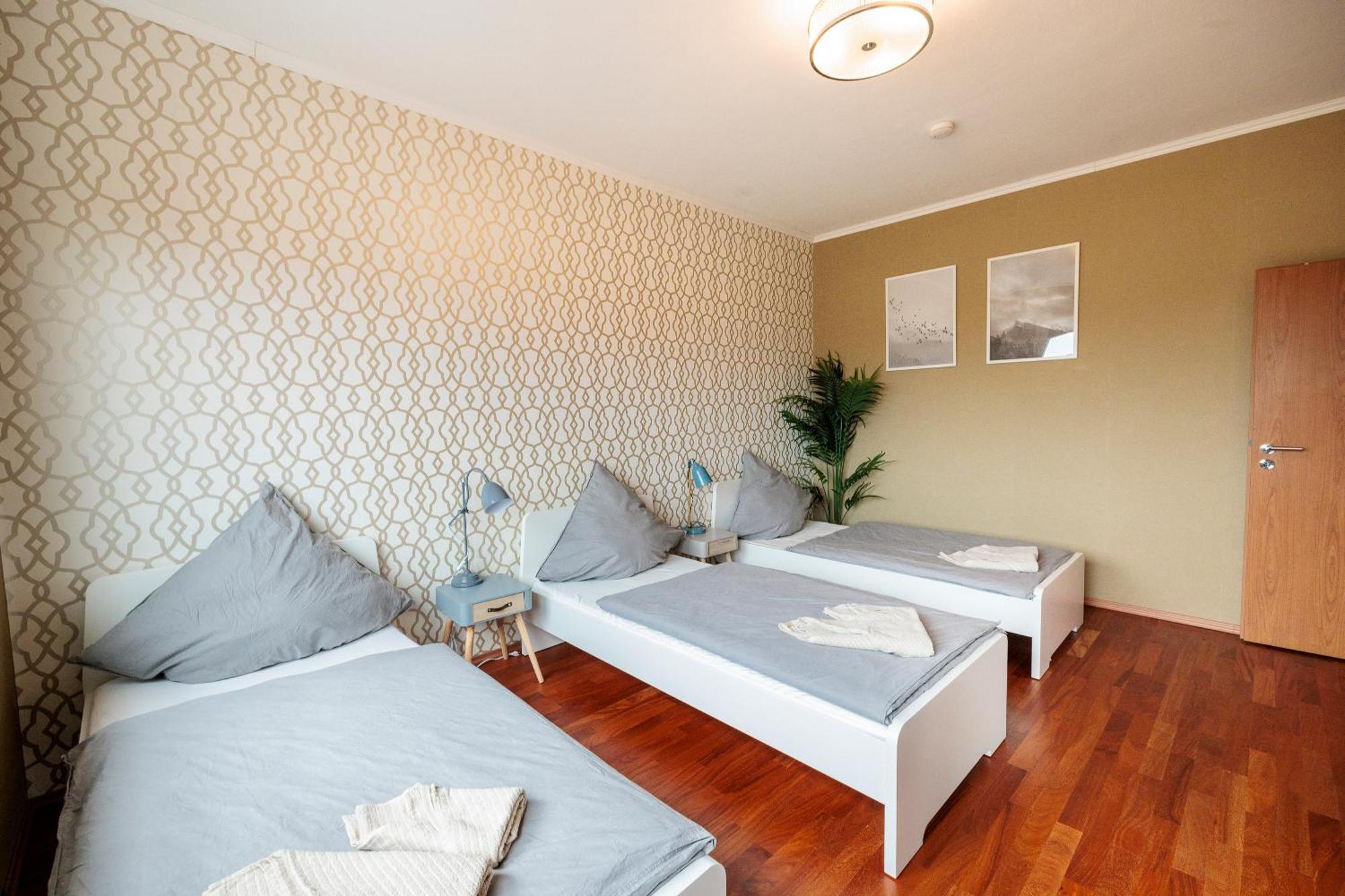 86Qm - 3 Rooms - Central - Rhm Apartments Hannover Esterno foto